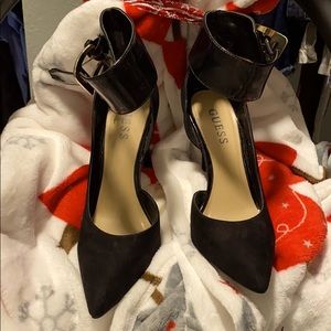 Guess black high heals sz 8
